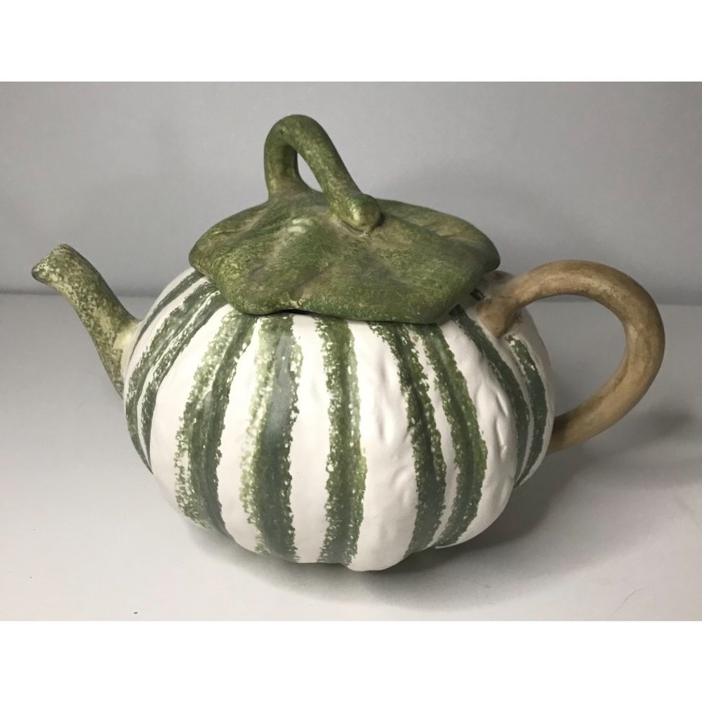 Vintage Seymour Mann Teapot Vegetable Garden Squash 1994